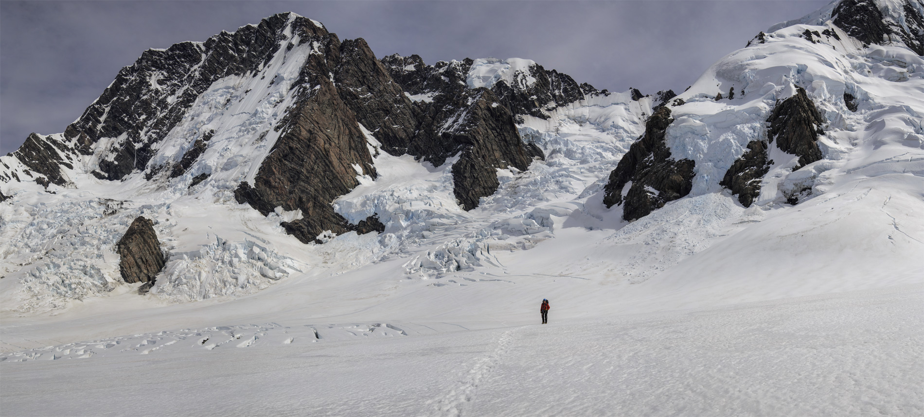        (Grand Plateau Glacier).      (Linda Glacier)    (Mount Cook).