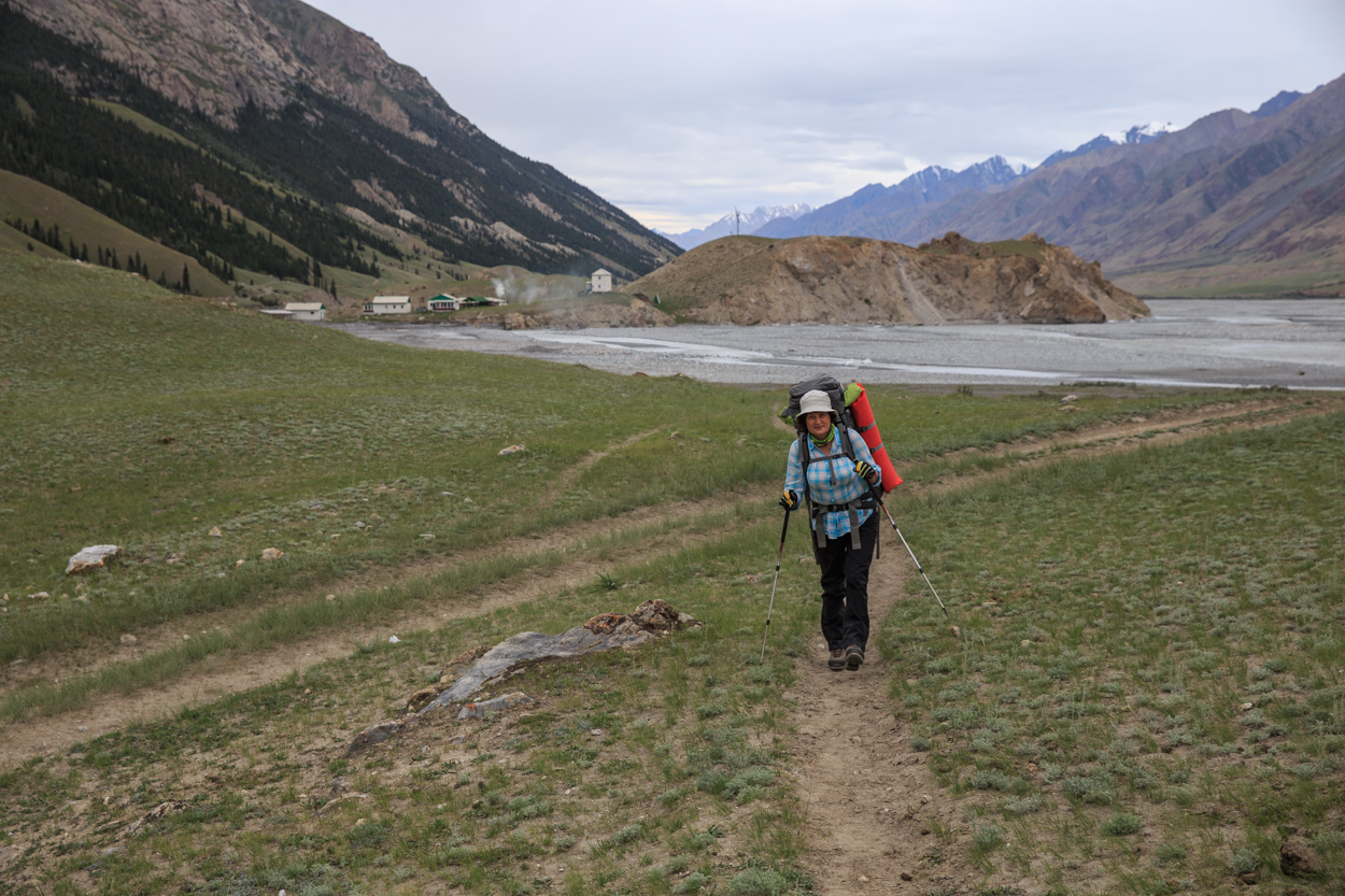     Camp Tour Khan Tengri.