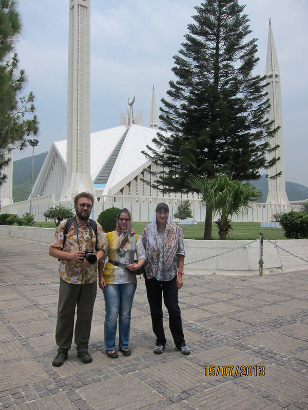  (Islamabad).<br>   (Faisal Mosque).