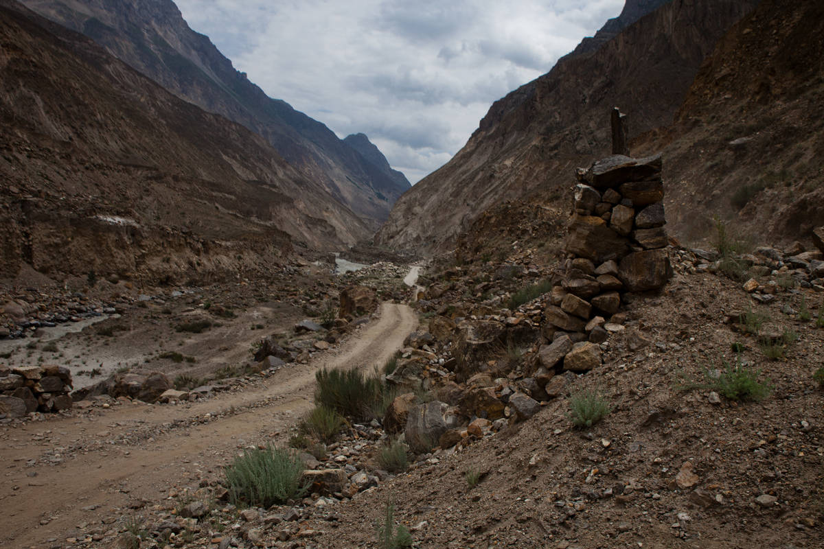     (Skardu)   (Askole).<br>     (Braldu River).