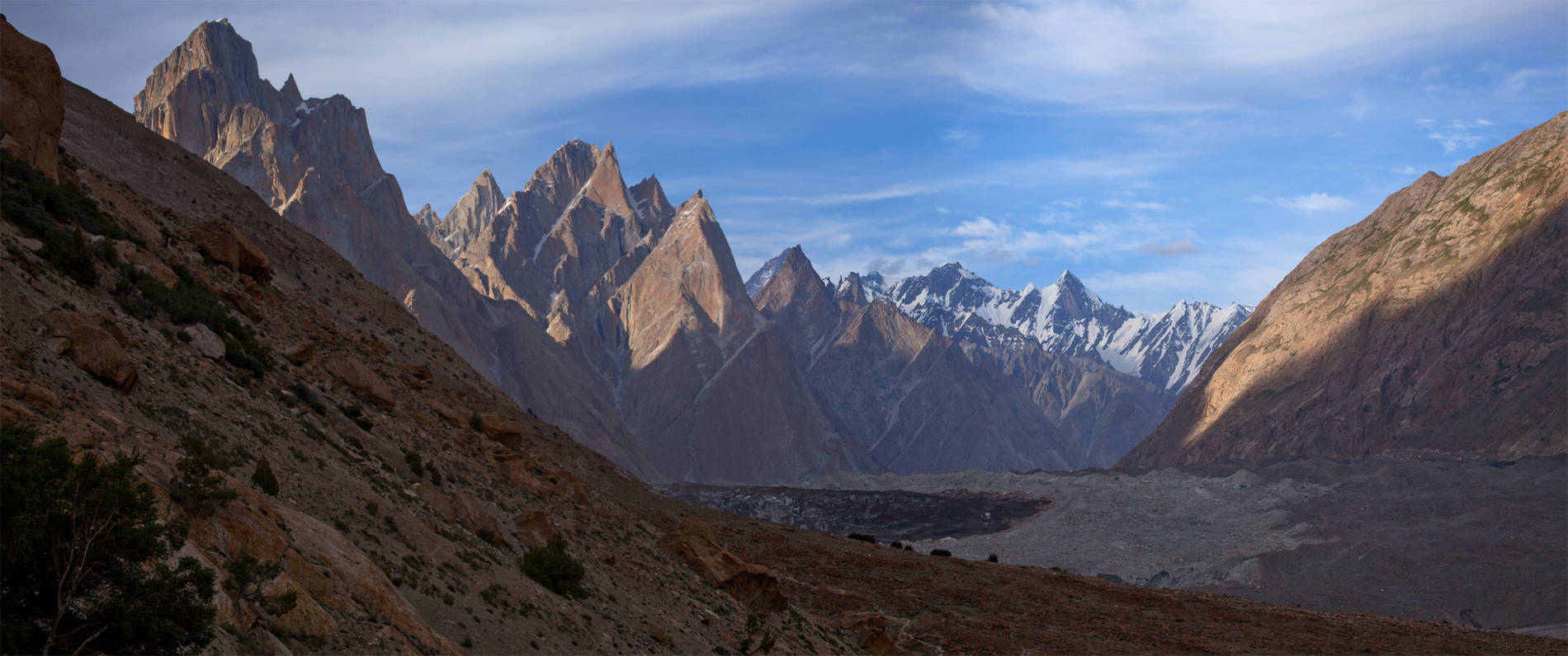       (Paiju)    (Baltoro Glacier)    Trango Castle, Cathedral, Lobsang Spire  K2.