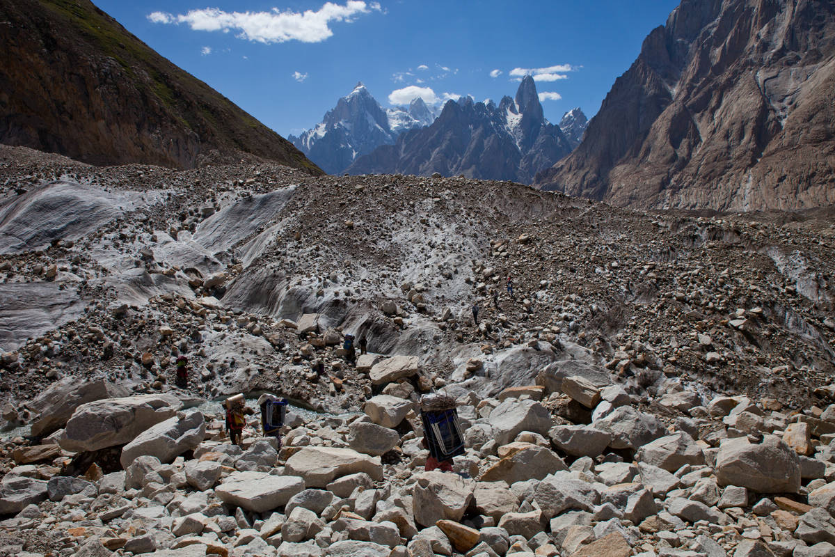    -      (Baltoro Glacier)    (Khoburtse)    (Urdukas).<br>  -  .