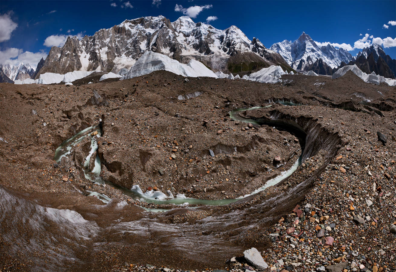        (Baltoro Glacier)    II (Goro II)   I (Goro I).<br>     (Masherbrum).