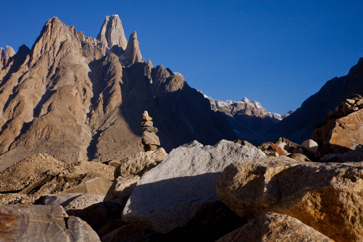       (Baltoro Glacier)    (Khoburtse).<br>       (Trango Glacier).