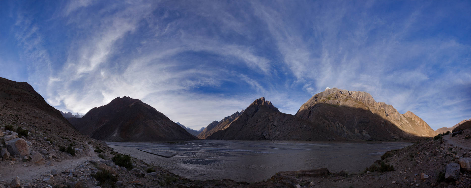      (Braldu River)     (Dumordo River)     (Biaho Lungpa)  .