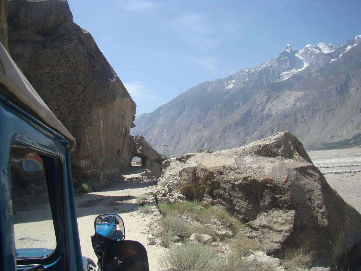    (Askole)   (Skardu).<br>         (Braldu River)     (Shigar River).