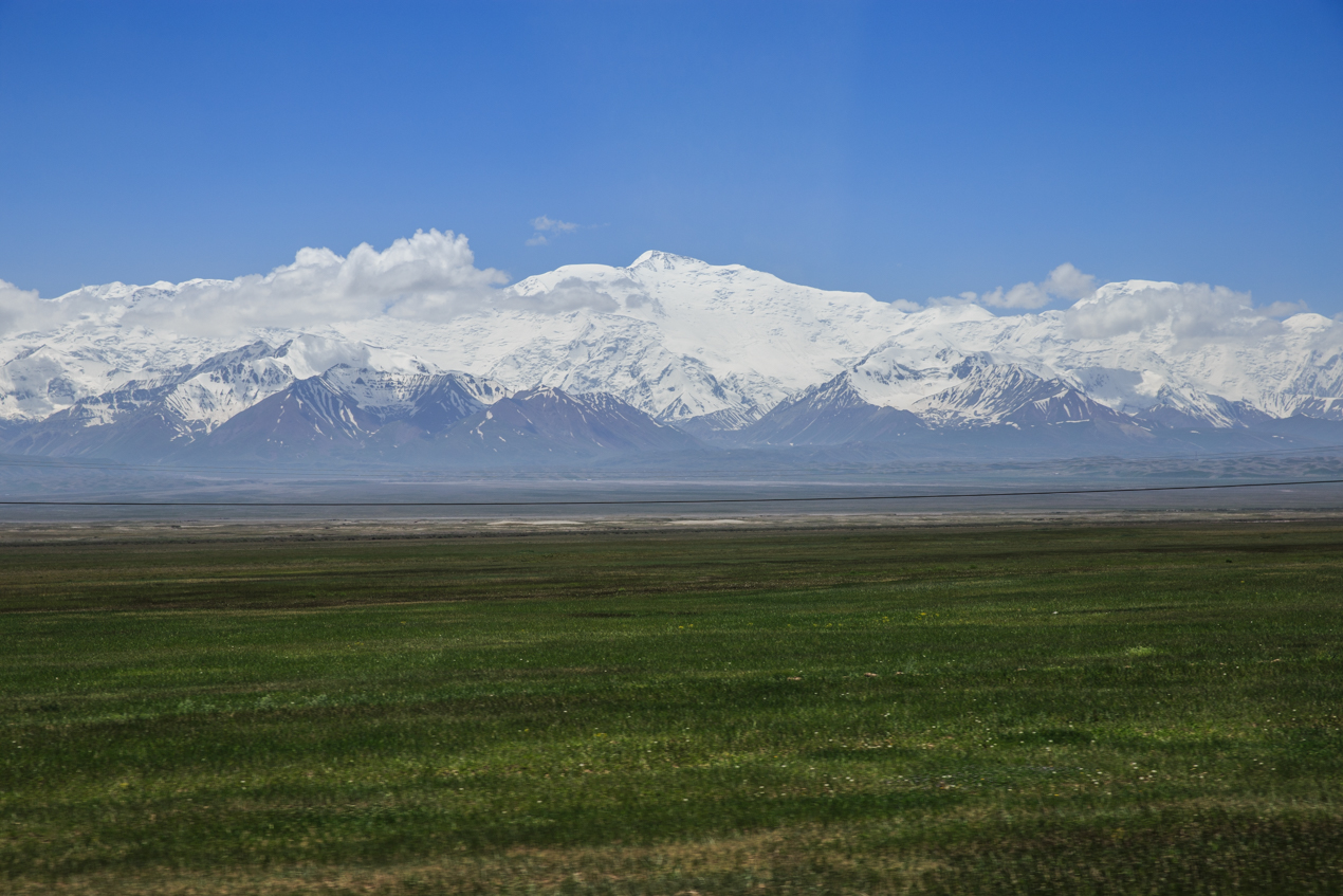 Памир Алайский хребет