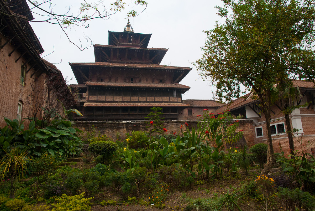     (Pothan Durbar Square).  .